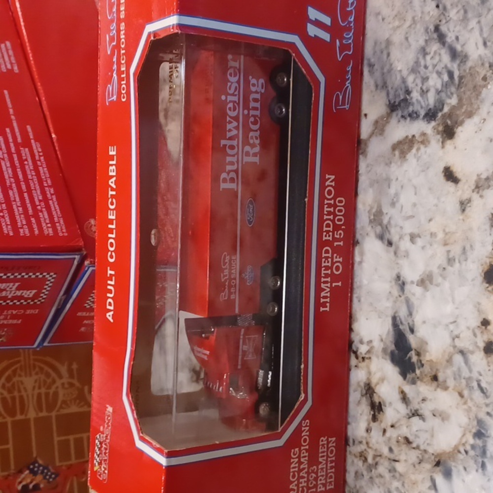 1993 Racing Champions 1:87 NASCAR Bill Elliott Bud Budweiser Hauler Transporter